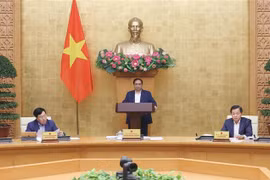 Primer ministro de Vietnam preside reunión de gobierno sobre elaboración de leyes