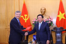 BM listo para apoyar el desarrollo económico sostenible de Vietnam 