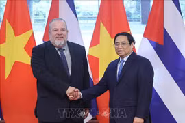 Premier cubano concluye con éxito visita oficial a Vietnam
