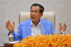 Premier camboyano y secretario general de la ASEAN discuten asuntos regionales
