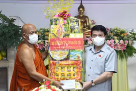 Felicitan a comunidad Khmer por su Fiesta Tradicional del Año Nuevo