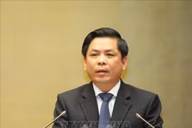 Vietnam y Laos promueven cooperación en sector de transporte