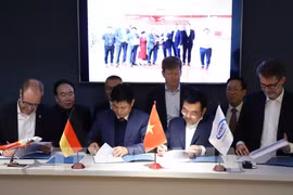 Promueven Vietnam y Alemania cooperación en transporte aéreo y logística