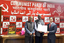 Partidos comunistas de Vietnam e India fomentan cooperación 