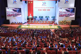 Dirigente de San Petersburgo felicita al Congreso de la Unión Juvenil de Vietnam