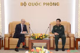 Vietnam y Canadá buscan fortalecer cooperación en defensa