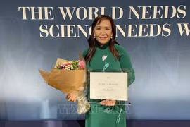 UNESCO y Fundación L'Oréal honran a científica vietnamita