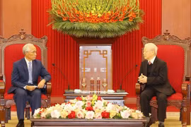 Máximo dirigente vietnamita reafirma relaciones especiales de su país con Laos 