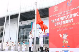 Izamiento de banderas en SEA Games 31 en Hanoi estimula espíritu deportivo