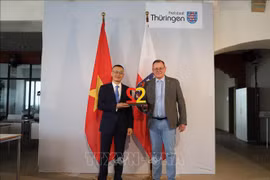 Impulsan Vietnam y Alemania cooperación en recursos humanos y formación profesional 