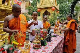 Fiesta tradicional de año nuevo Chol Chnam Thmay de la comunidad khmer en Vietnam