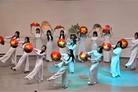 Efectúan en Suiza desfile de aprendices del idioma vietnamita 