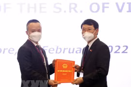 Empresas de Vietnam y Singapur cooperan en el desarrollo de complejo industrial 