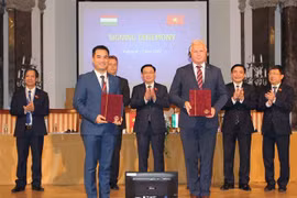 Titular de Parlamento vietnamita asiste al Foro de Cooperación Educativa Vietnam-Hungría