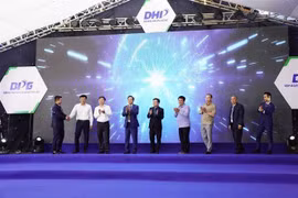 Inauguran fábricas de plástico con tecnología de reciclaje de materiales