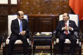 Vietnam otorga importancia a la cooperación multifacética con Qatar