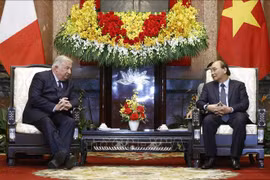 Vietnam considera a Francia socio de primer nivel en su política exterior