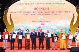 Hanoi honra a diez ciudadanos destacados