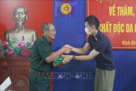 Amigos japoneses ayudan a víctimas vietnamitas de Agente Naranja en provincia de Ninh Binh