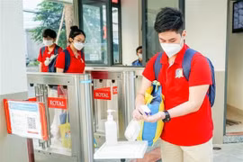 Escuelas de Ciudad Ho Chi Minh dan la bienvenida al regreso de 680 mil alumnos