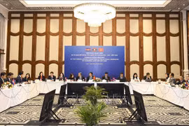 Parlamentos de Vietnam, Laos y Camboya fortalecen nexos de cooperación