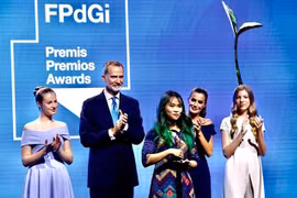 Escritora vietnamita recibe premio internacional por conservación de la vida silvestre