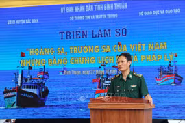 Alumnos vietnamitas conocen sobre Hoang Sa y Truong Sa a través de exhibición