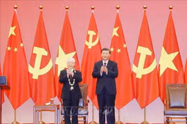 Otorga China medalla de amistad a secretario general del PCV 