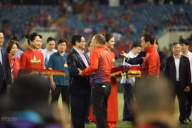 Primer ministro vietnamita felicita a la selección de fútbol sub-23 por su victoria en SEA Games 31