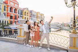 Número de turistas sigue aumentando durante días feriados en Vietnam