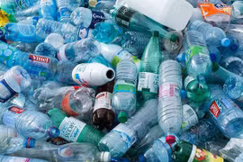 Efectúan en Hanoi exposición sobre reducción de residuos plásticos