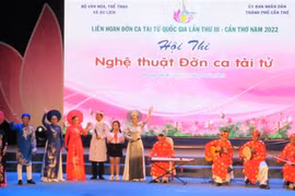 Honran los valores del arte musical Don ca tai tu 
