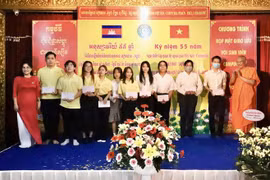Otorgan becas a estudiantes camboyanos en Ciudad Ho Chi Minh 