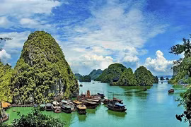 Lanzan en Hanoi programa del turismo verde en ocasión de SEA Games 31