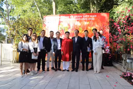 Vietnamitas en ultramar celebran el Año Nuevo Lunar