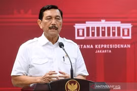 Indonesia recibe 20 mil millones en fondos para transición energética 