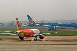 Debaten en Hanoi medidas destinadas a la recuperación y desarrollo de aviación de Vietnam