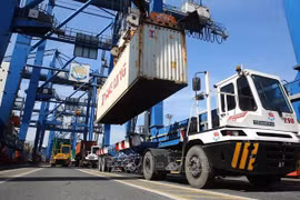 Vietnam logra superávit comercial de 809 millones de dólares en primer trimestre de 2022