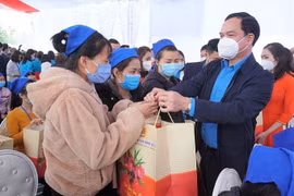 Prestan atención especial a trabajadores vietnamitas con motivo de Nuevo Año Lunar