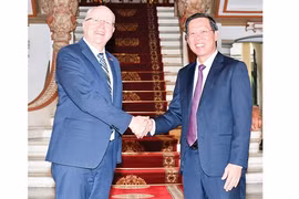Ciudad Ho Chi Minh aspira a impulsar la cooperación en Finlandia en educación
