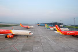 Autoridades aeronáuticas consideran prohibición de vuelo a infractores de regulación de aviación