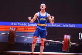 Vietnam logra resultado impresionante en Campeonato de halterofilia de Asia 2022