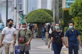 Indonesia acorta el tiempo de cuarentena para quienes arriban al país