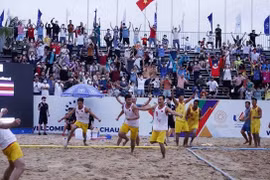SEA Games 31: Selección vietnamita de balonmano playa vence a Tailandia