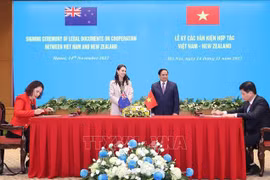 Vietnam y Nueva Zelanda firman diversos documentos de cooperación 