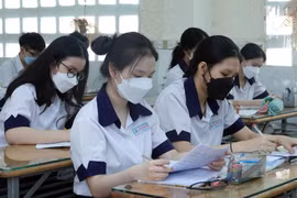Más alumnos en Ciudad Ho Chi Minh regresan a la escuela