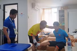 Médicos vietnamitas reciben Premio de Dedicación de Confederación Asiática de Fútbol