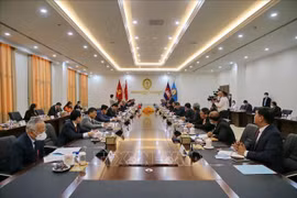 Dirigente partidista de Vietnam visita Camboya 
