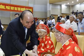 Reitera presidente de Vietnam prioridad concedida a cuidado de ancianos