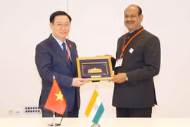Visita del titular de la Cámara Baja india a Vietnam contribuirá a fortalecer más los lazos bilaterales
